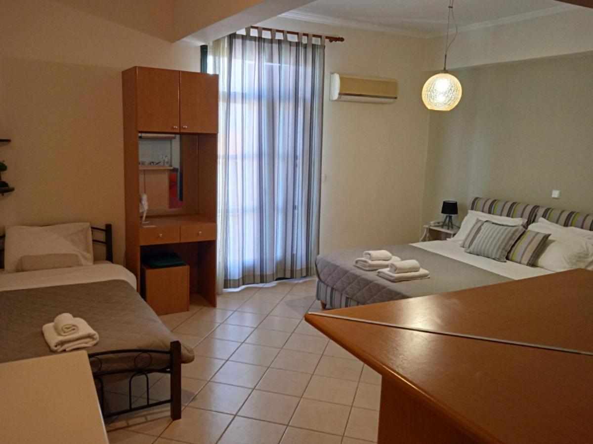 Aparthotel To Kastro Pilos Exterior foto