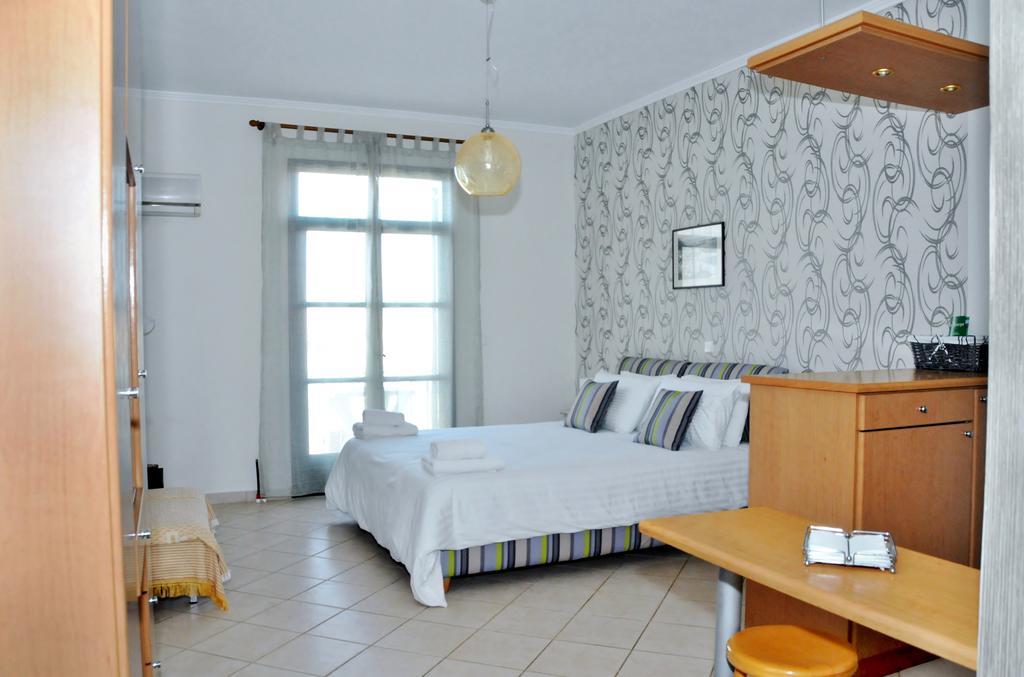 Aparthotel To Kastro Pilos Exterior foto