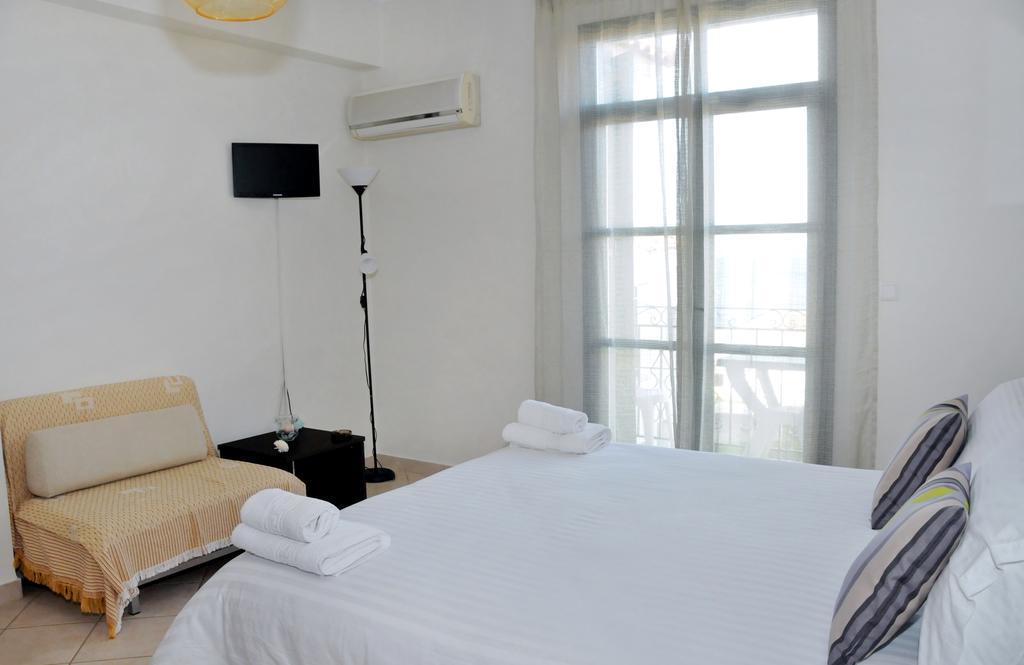 Aparthotel To Kastro Pilos Habitación foto